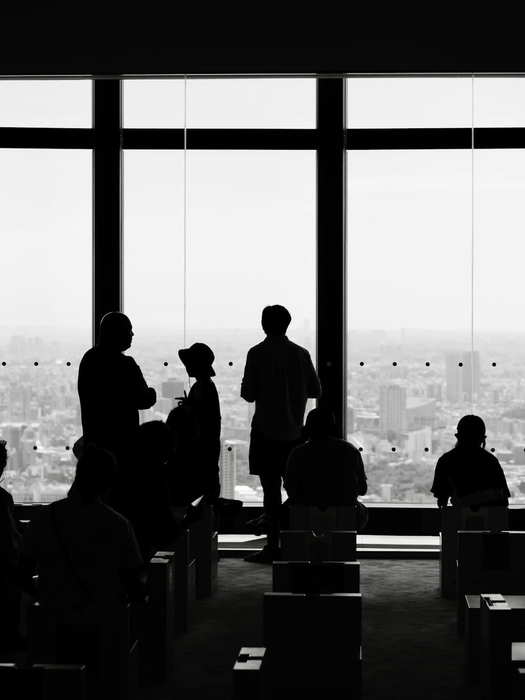 ILLIT MINJU出道后初次应战开球:期望传递正能量
